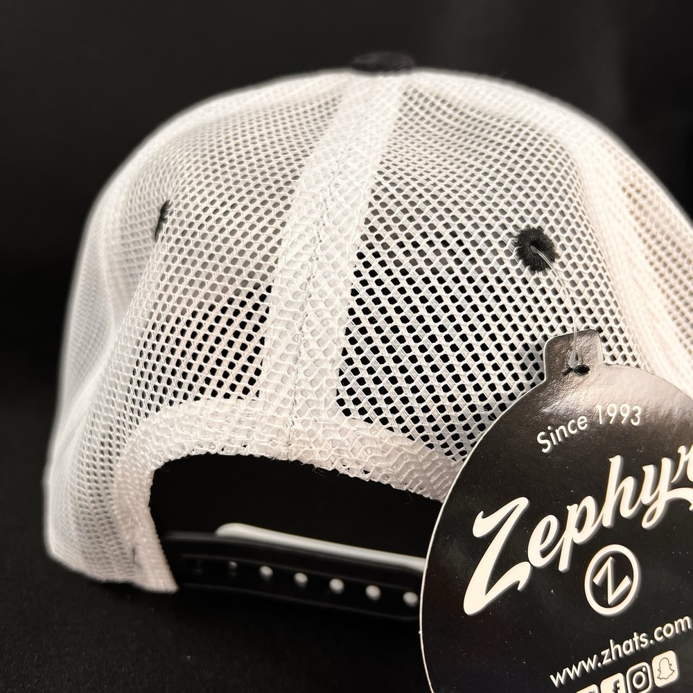 Zephyr UW Huskies Trucker Hat Mens OSFA Black White NEW Snapback Mesh Cap - Picture 9 of 10
